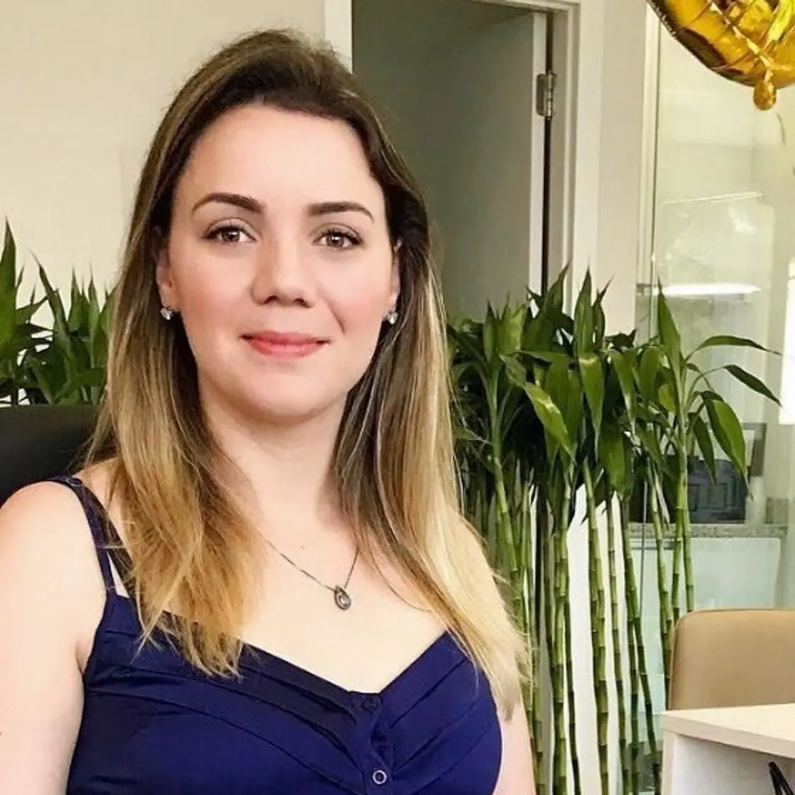 Dra. Aline Fagan Pasiani — Diretora Médica da Axenya